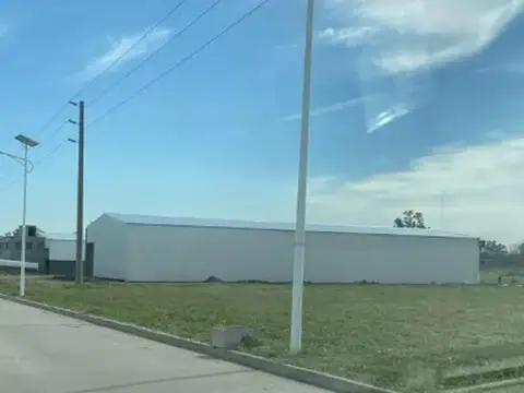 Nave 1000 m2 a estrenar en Parque Industrial Ruta 6
