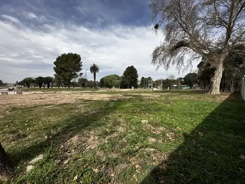 Terreno en Venta en Villa Eucarística, USD 115.000