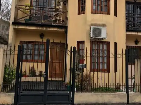 DUPLEX TOTALMENTE INDEPOENDIENTE, APTO CREDITO