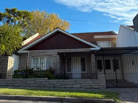 Chalet martplatense 3 amb con 2 dependencia Los Troncos