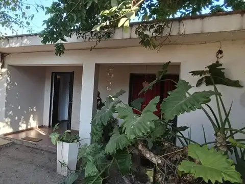 VENTA CASA 2 DORMITORIOS Y DEPARTAMENTO LA CALERA 