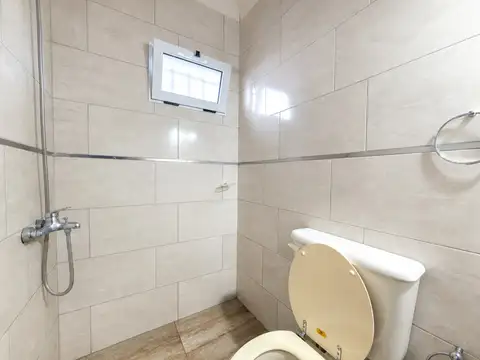 Depto Tipo Casa 2 ambientes con 1 baño