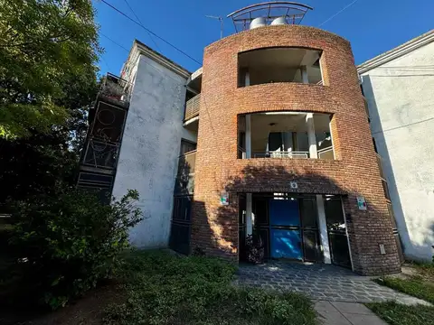 Depto Tipo Casa en Venta de 3 dormitorios