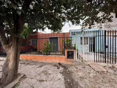 VENTA CASA JOSE IGNACIO DIAZ 4 DORMITORIOS 2 BAÑOS