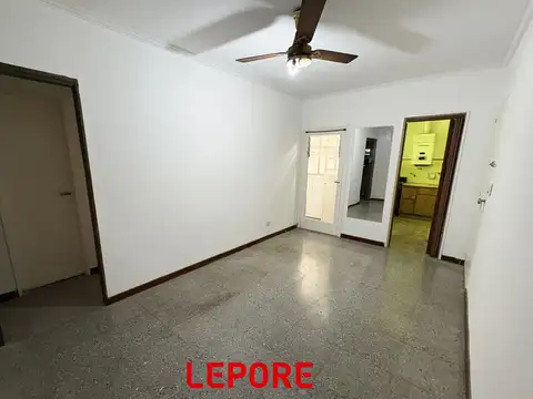 AV DIRECTORIO 300, Piso 6