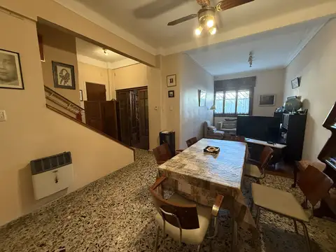 Departamento 7 ambientes con 3 baños