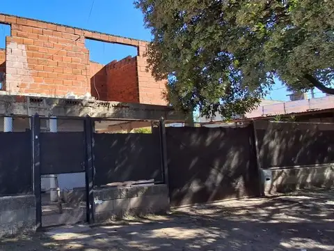 CASA 4 AMB+LOCAL+CONSTRUCCIÓN EN SAN MIGUEL, PATIO