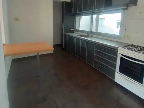Departamento en Alquiler de 3 dormitorios