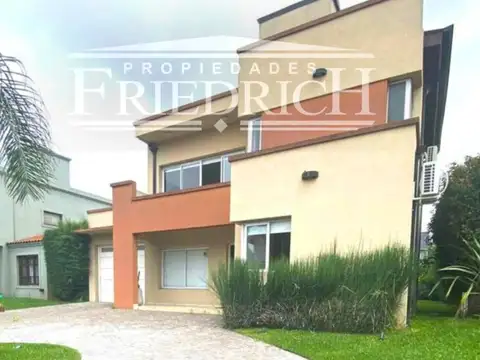 CASA EN VENTA - HARAS MARIA ELENA