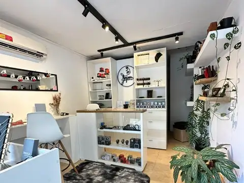 Casa 13 ambientes con 4 baños