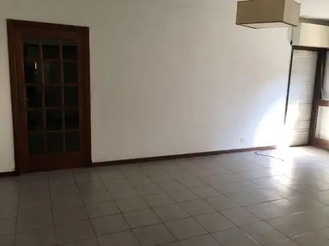 Departamento 5 ambientes con 2 baños
