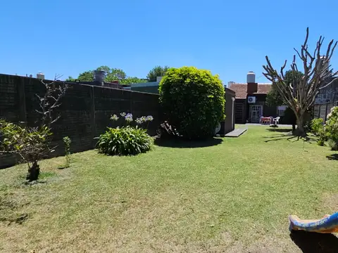 IMPECABLE CASA 4 AMB CON FONDO LIBRE APTA CRÈDITO