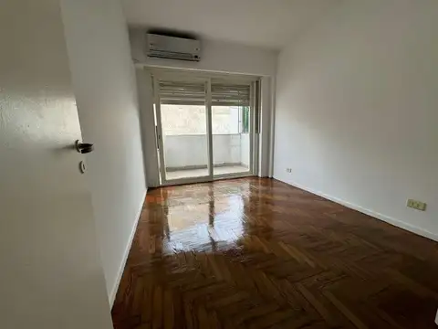 Departamento en Alquiler en Colegiales, $ 650.000