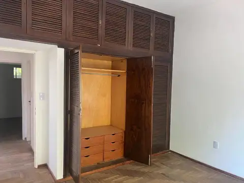 Depto Tipo Casa 4 ambientes con 2 baños