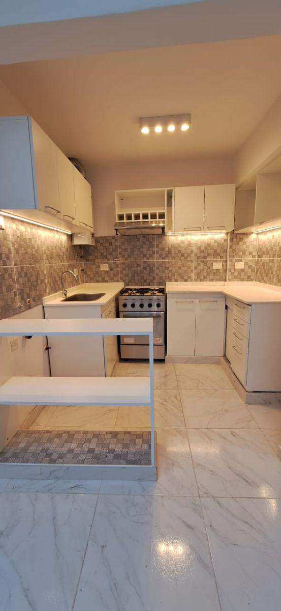 Villa Real. Moliere 2900.ph Impecable de 4 Ambientes Refaccionado a Nuevo. Terraza! Apto Credito