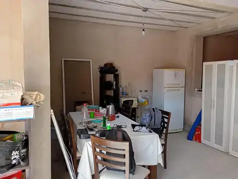 Casa 3 ambientes con 1 baño