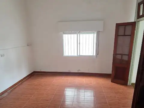 Depto Tipo Casa en Alquiler de 3 ambientes