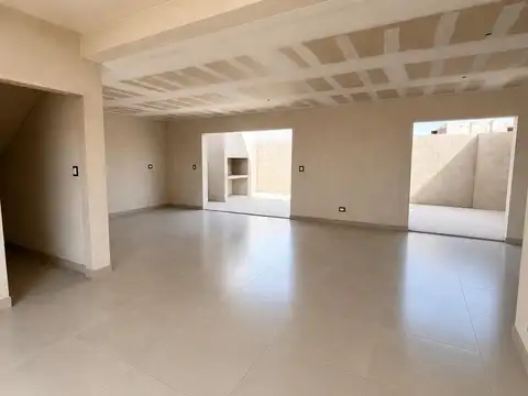 DUPLEX A LA VENTA EN SOLARES DE MANANTIALES