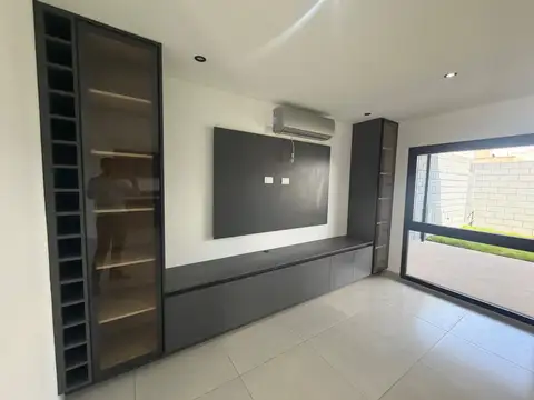 Depto Tipo Casa en Venta de 3 dormitorios