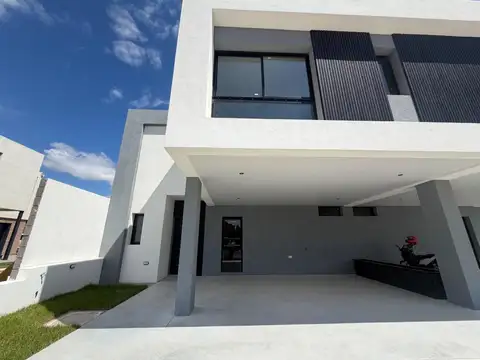 DUPLEX PREMIUM A ESTRENAR EN SOLARES DE MANANTIALES