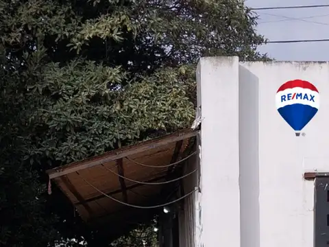 VENTA CASA 2 AMBIENTES RAFAEL CALZADA DOBLE LOTE
