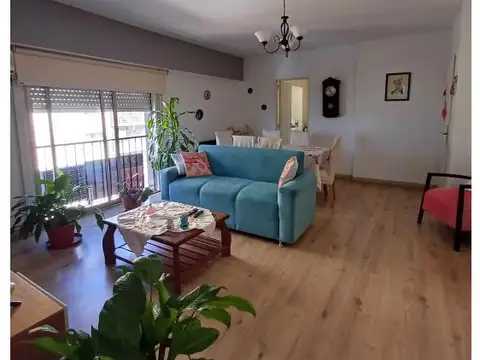Miranda 4300, Piso 17