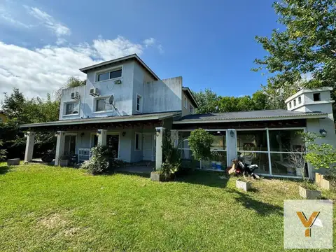 Casa en venta - 3 Dormitorios 2 Baños - 1000Mts2 - Haras Del Sur I