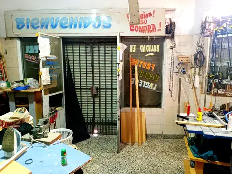 Casa con local en venta en General San Martin