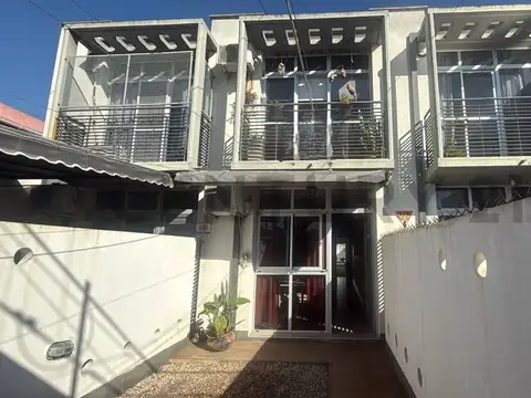 Duplex en venta 3 ambientes san carlos 138 42 y 43