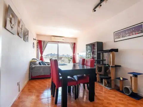 VENTA - Departamento 4 ambientes con balcón