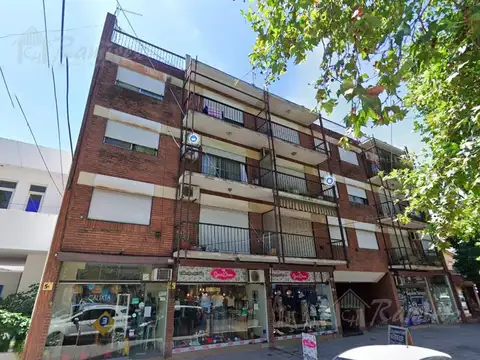 Departamento 2 Ambientes en Venta 2 Cocheras - Moreno Centro