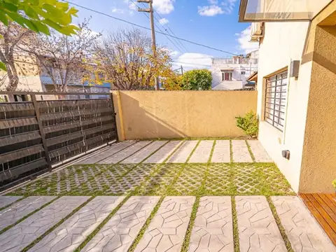 Depto Tipo Casa en Venta de 3 dormitorios
