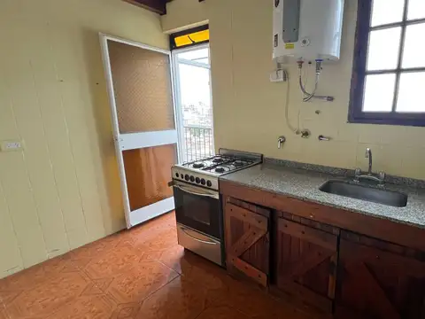 VENTA DEPARTAMENTO 3 AMB. C/ BALCÓN Y TOILETTE