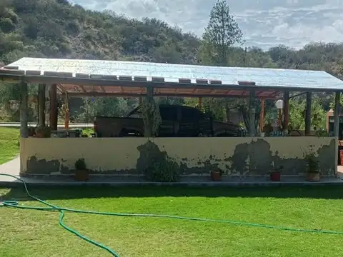 Casa 5 ambientes con 2 baños