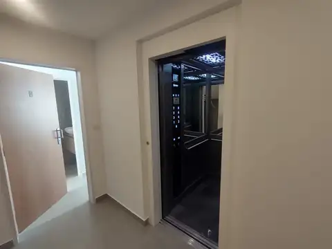 Departamento en Alquiler en Moron, $ 550.000