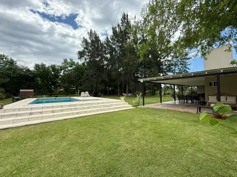 Casa en Venta en Fincas de San Vicente, USD 260.000