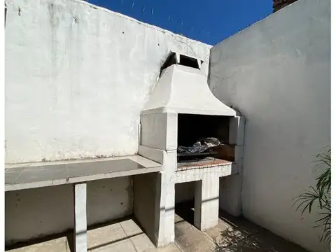 Casa de dos dormitorios en el sur de la ciudad