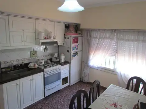 Casa en Venta en Castelar, USD 109.900