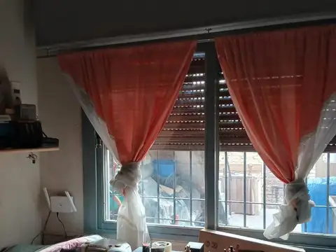 Depto Tipo Casa en Venta con 1 cocheras