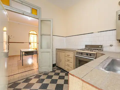 Casa 4 ambientes con 1 baño