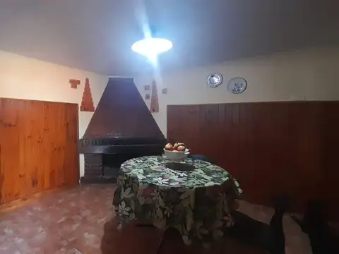 CASA EN VENTA DOS DORMITORIOS EN VILLA GRAL.SAVIO