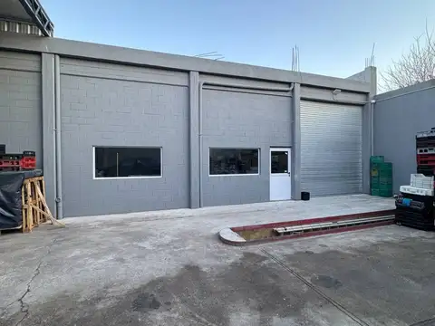 Venta - Deposito con vivienda - Villa Sarmiento