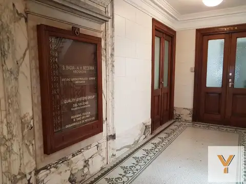 Oficina en Venta 100 años