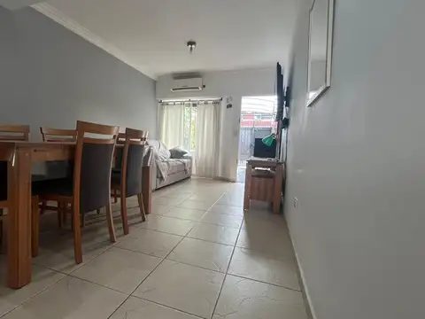 Depto Tipo Casa en Venta de 4 ambientes