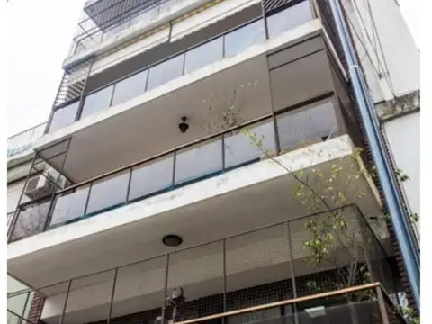 espectacular piso 4 dorm cochera 200m2
