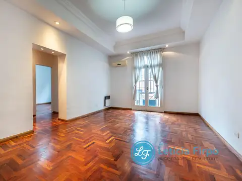 Departamento impecable, muy silencioso. 3 ambientes mas escritorio.