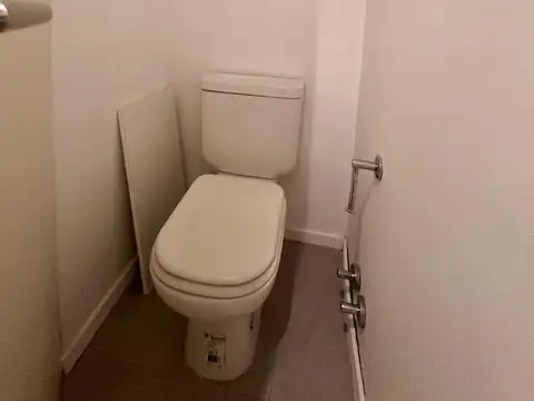 Oficina 2 ambientes con 2 baños