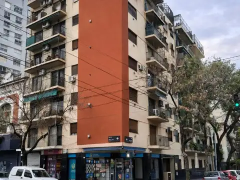 Plaza 2400
