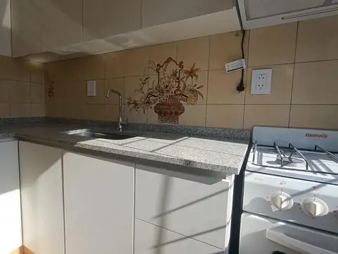 Depto Tipo Casa 4 ambientes con 1 baño