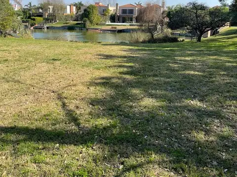 HB BIENES RAICES VENDE LOTE EN SANTA BARARBA 